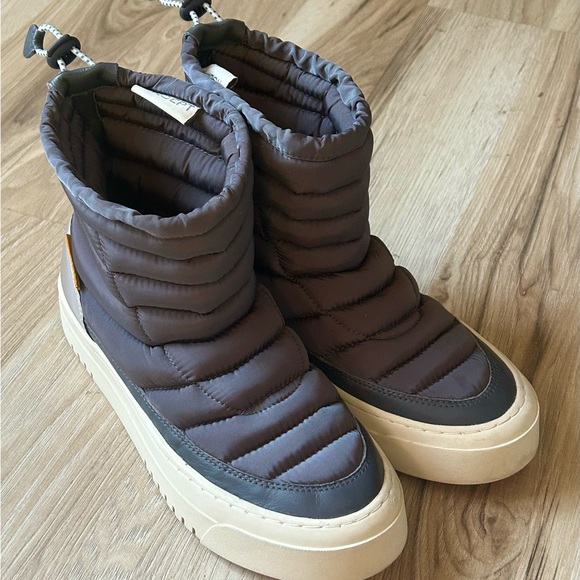 Oncept Lima Anthracite Puffer Slip On Winter Boot Metallic Silver, Gray Sz 6/5.5 - Picture 4 of 10